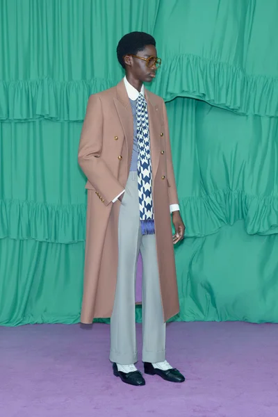 Look 23